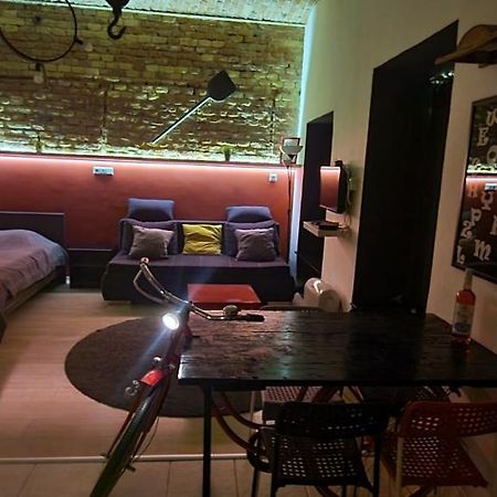 Aranyos Apartman Boedapest Buitenkant foto