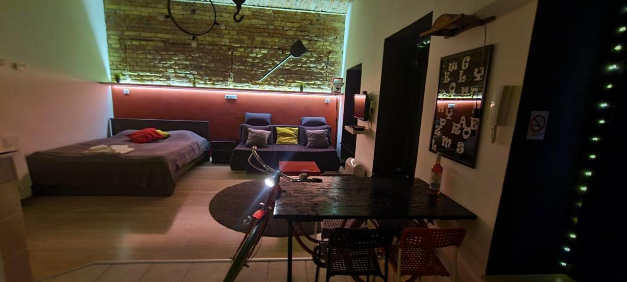 Aranyos Apartman Boedapest Buitenkant foto